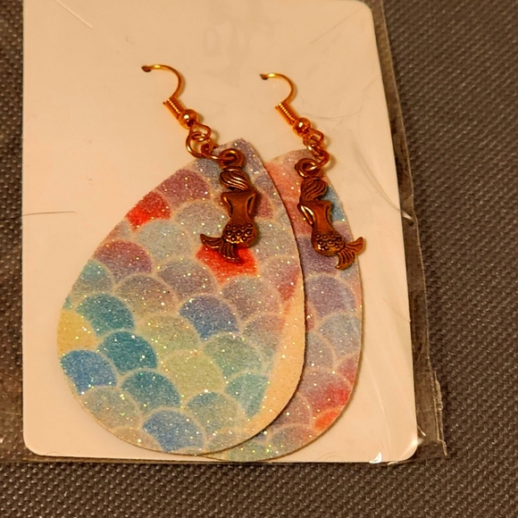 Colorful Mermaid Scale Earrings - Picture 1 of 1